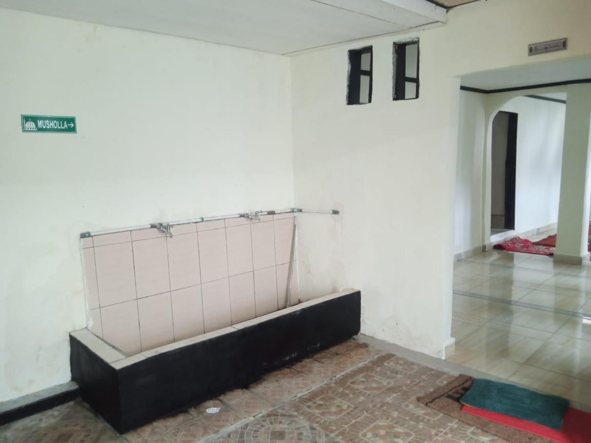 Hotel Surya Jaya WEST PAPUA Ngoại thất bức ảnh